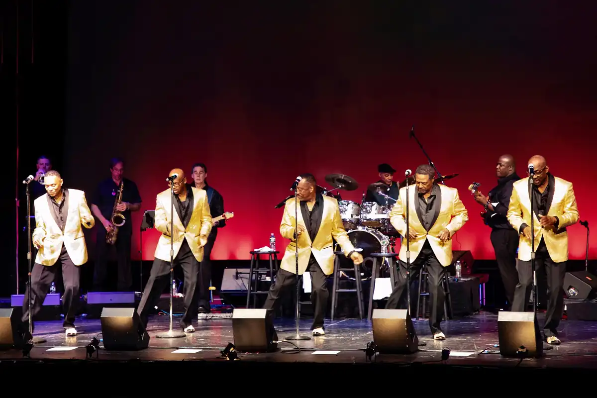 Can't Get Next To You: A Temptations Experience